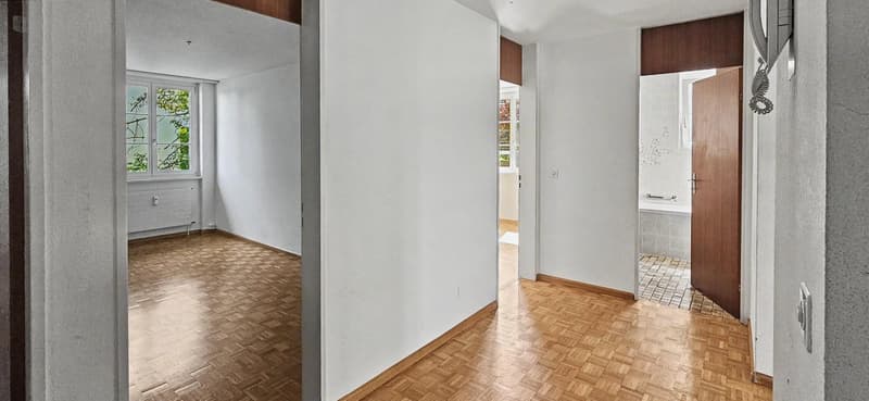 4.5 Zimmerwohnung in Schönenbuch (1)