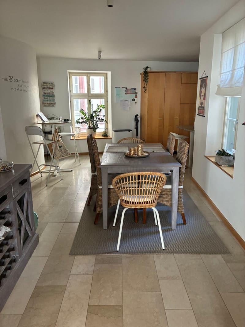 Charmante 3.5-Zimmer-Wohnung mit Balkon am Andreasplatz in Basel (3)