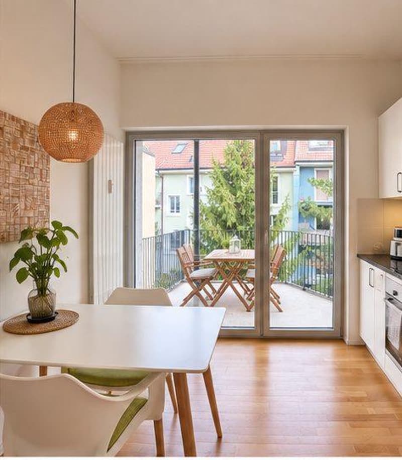 Grosszügige 1.5 Zimmerwohnung mit Balkon in Basel (4)