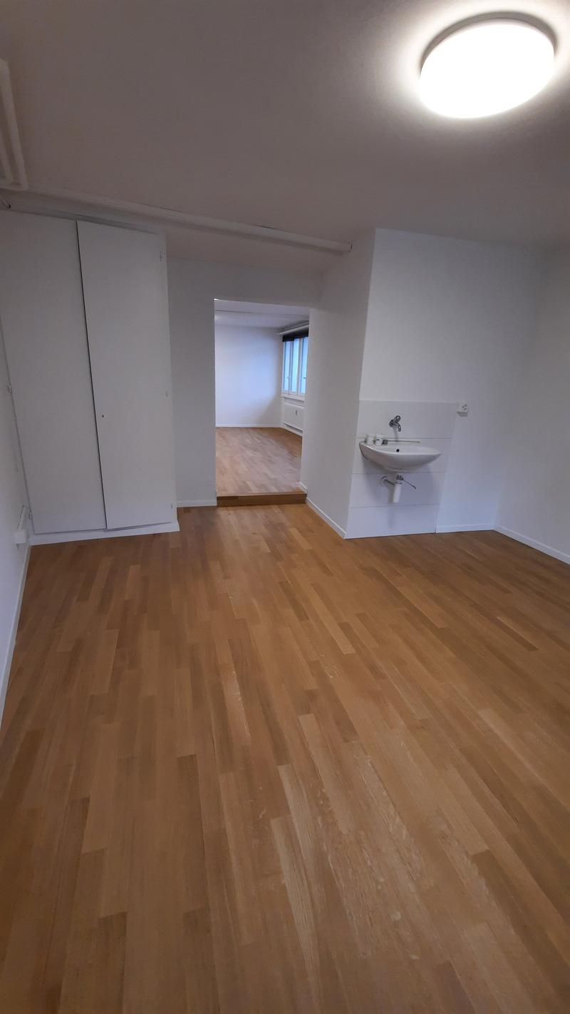 Atelier spacieux près de l'hôpital Sonnenhof à louer (1)