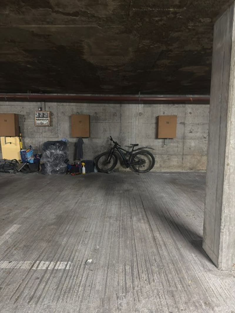 Parking space for rent (2)