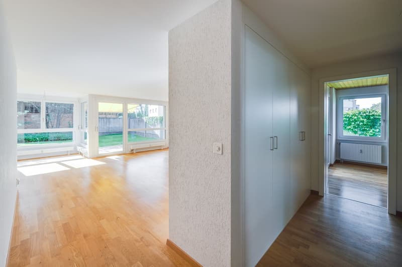 Erdgeschosswohnung mit zwei Sitzplätze und Cheminée (4)