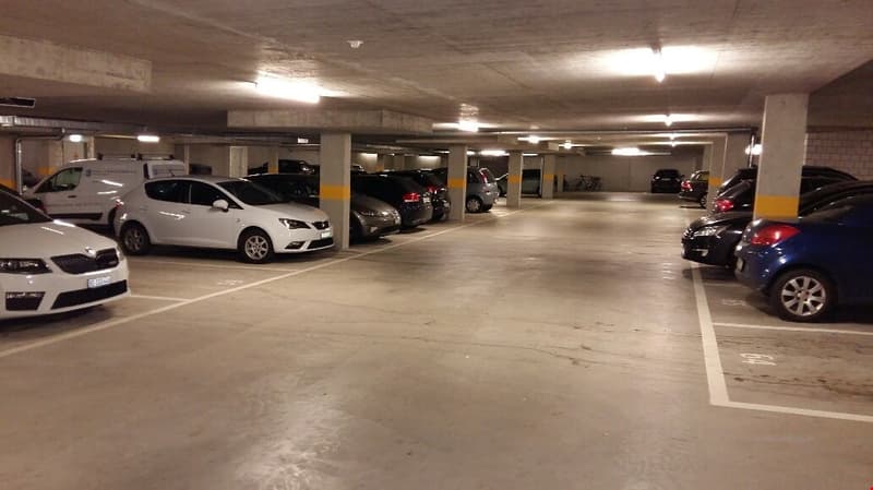 Einstellhallenplätze zu vermieten (3)