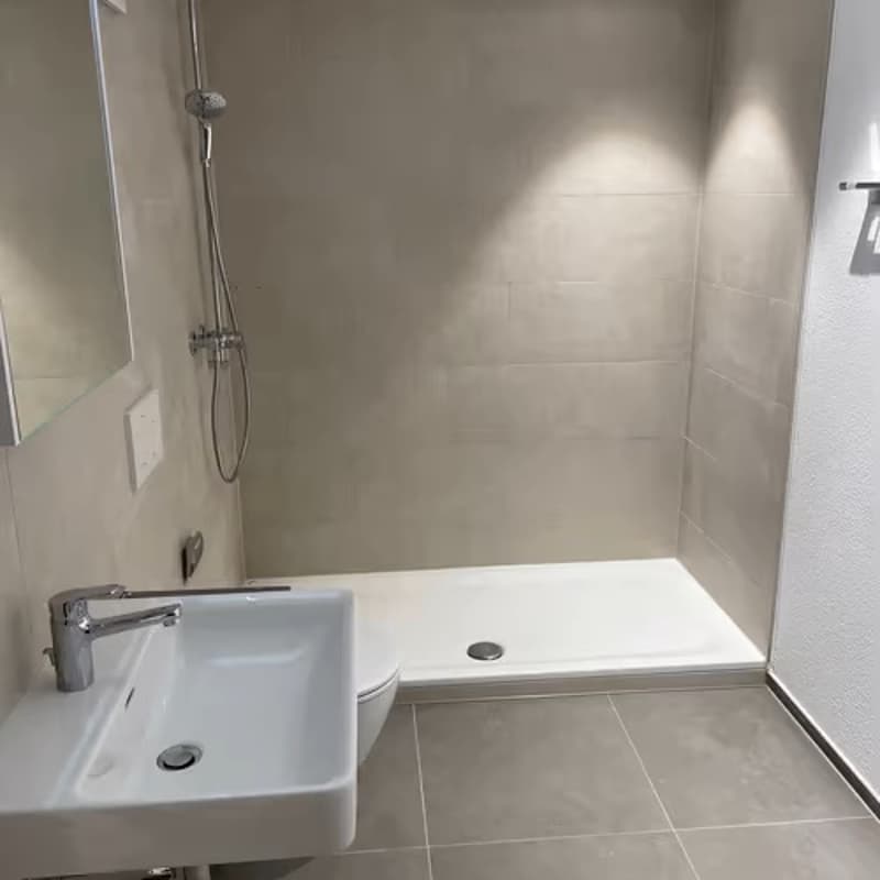 Centrally located studio (6)