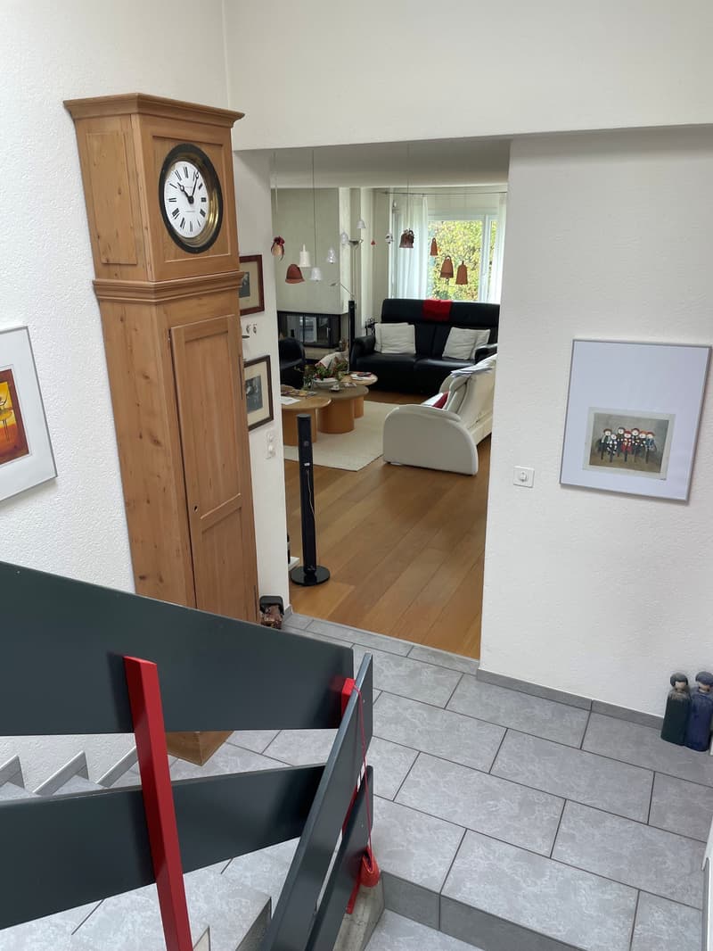 freistehendes Einfamilienhaus an Traumlage mit Sicht auf die Berge! (2)