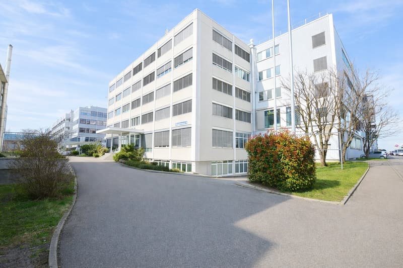 Attractive office space in Allschwil (1)