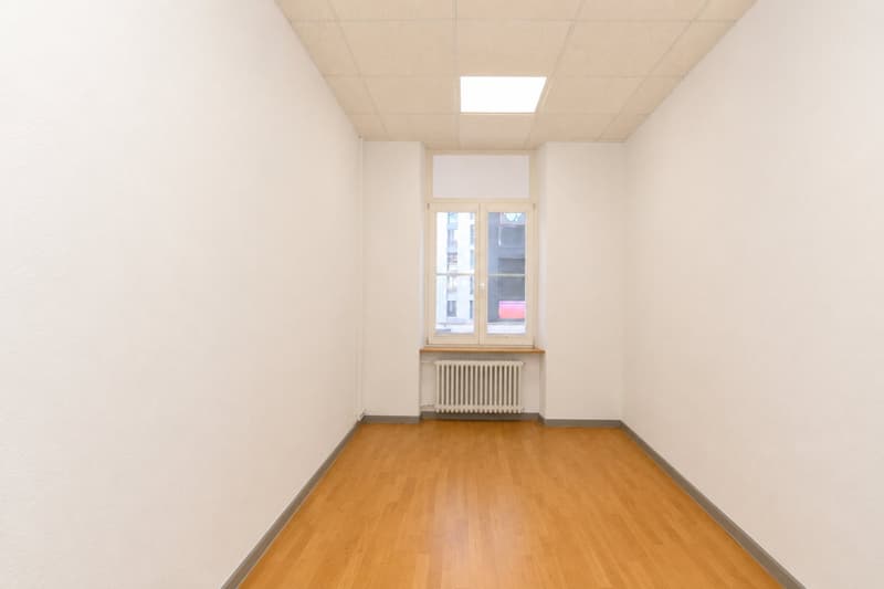 Ganze Etage mit 4 Büros im Herzen von Basel (4)