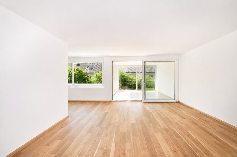 Geräumige 4.5-Zimmer-Wohnung mit Wintergarten in Bottmingen (4)