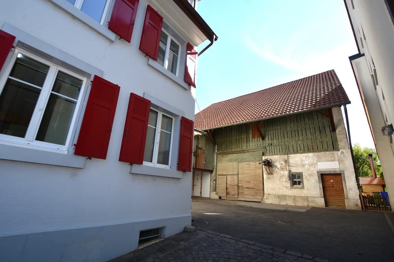 Baulandparzelle 539 m2 mit bestehendem EFH in der Kernzone von Ettingen (2)