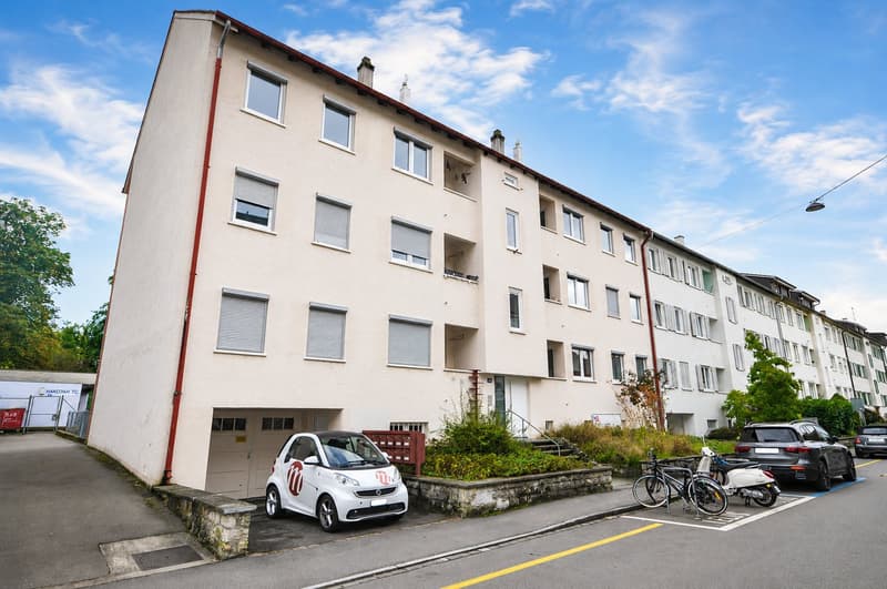 Sanierte Strassenfassade