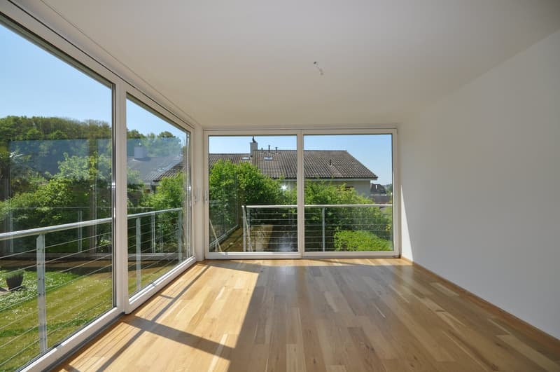Geräumige 4.5-Zimmer-Wohnung mit Wintergarten in Bottmingen (12)