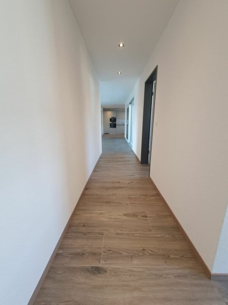 4.5 Zimmerwohnung mit zwei Balkonen + Loggia - 3. OG (3.3) (3)