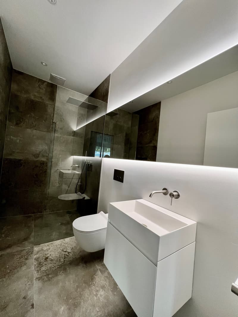 Office/Practice for Coach, Planning, Sales, Broker, Trust, Podology, Cosmetics etc (5)
