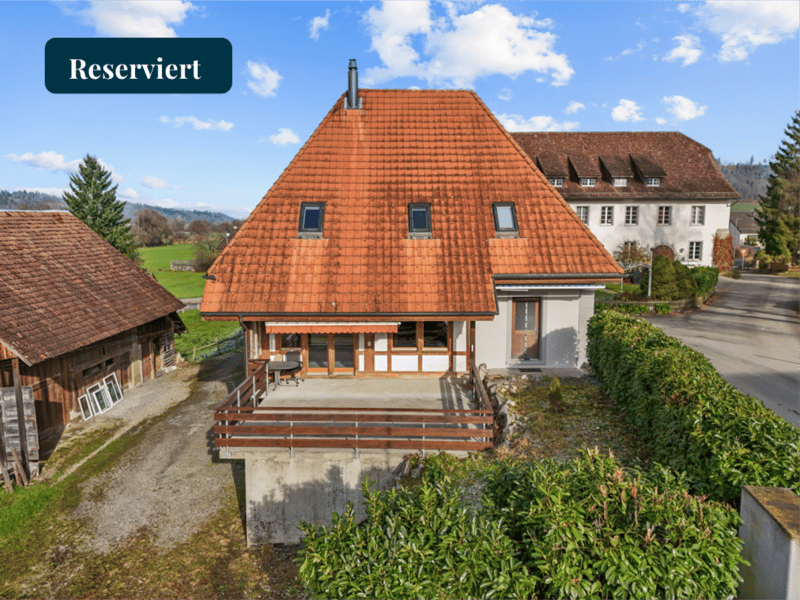 RESERVIERT: Zweifamilienhaus / EFH mit Einliegerwohnung (1)