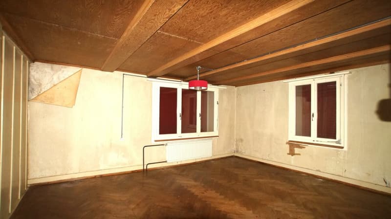 Renovation-requiring old property with building land reserve (10)