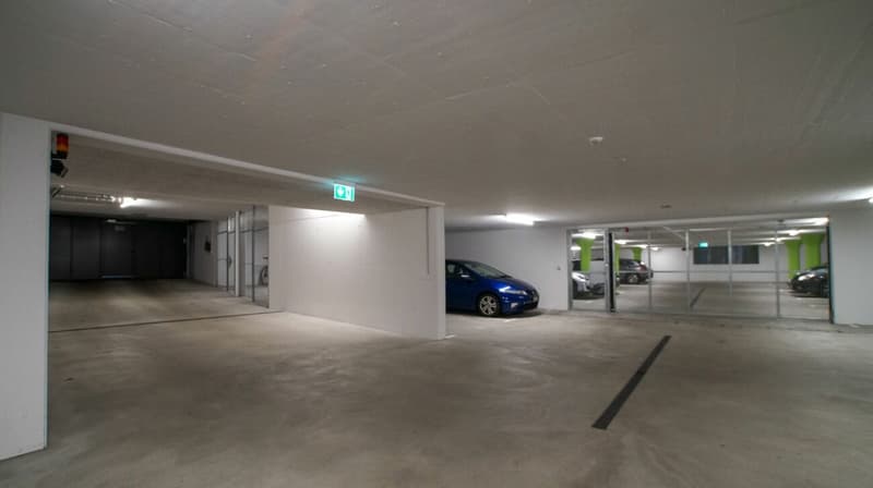 Places de parking privées en garage souterrain avec sortie plate (6)