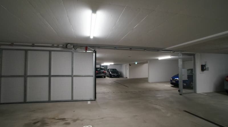 Places de parking privées en garage souterrain avec sortie plate (7)
