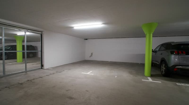 Places de parking privées en garage souterrain avec sortie plate (5)