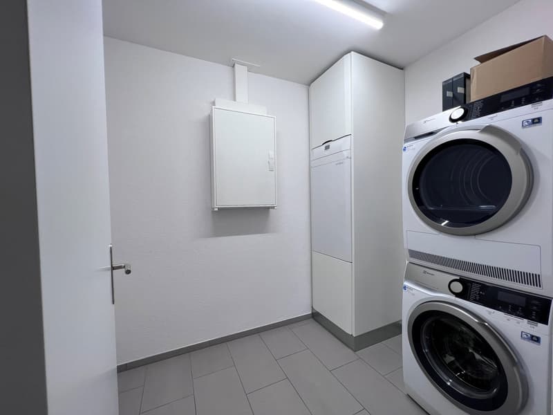 Moderne und helle Wohnung mit grosszügigem Balkon (6)