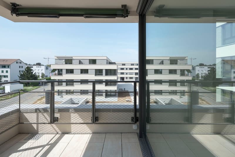Moderne und lichtdurchflutete Wohnung (3)