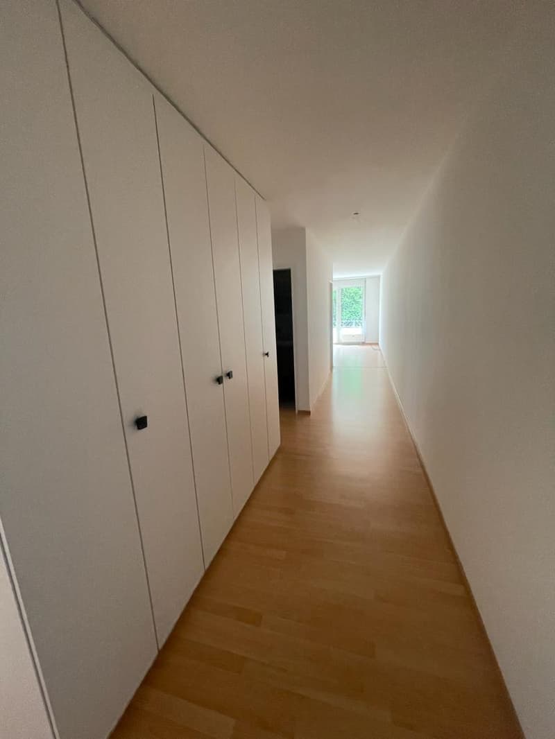 Grosszügige 5.5-Zimmerwohnung in Ipsach / Spacieux appartement de 5,5 pièces à Ipsach (10)
