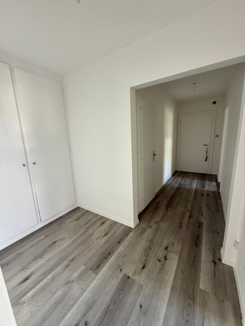Moderne 3-Zimmerwohnung in Brügg / Appartement moderne de 3 pièces à Brügg (6)