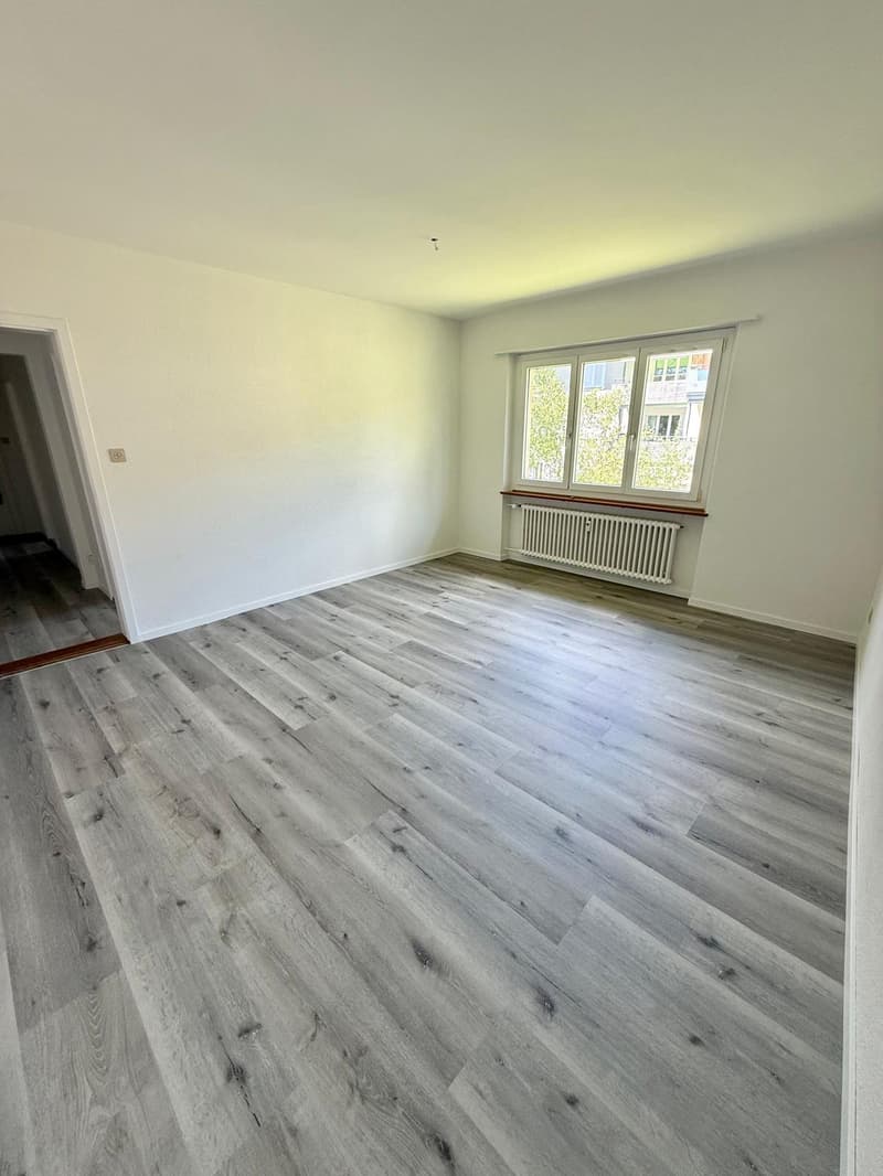 Moderne 3-Zimmerwohnung in Brügg / Appartement moderne de 3 pièces à Brügg (4)