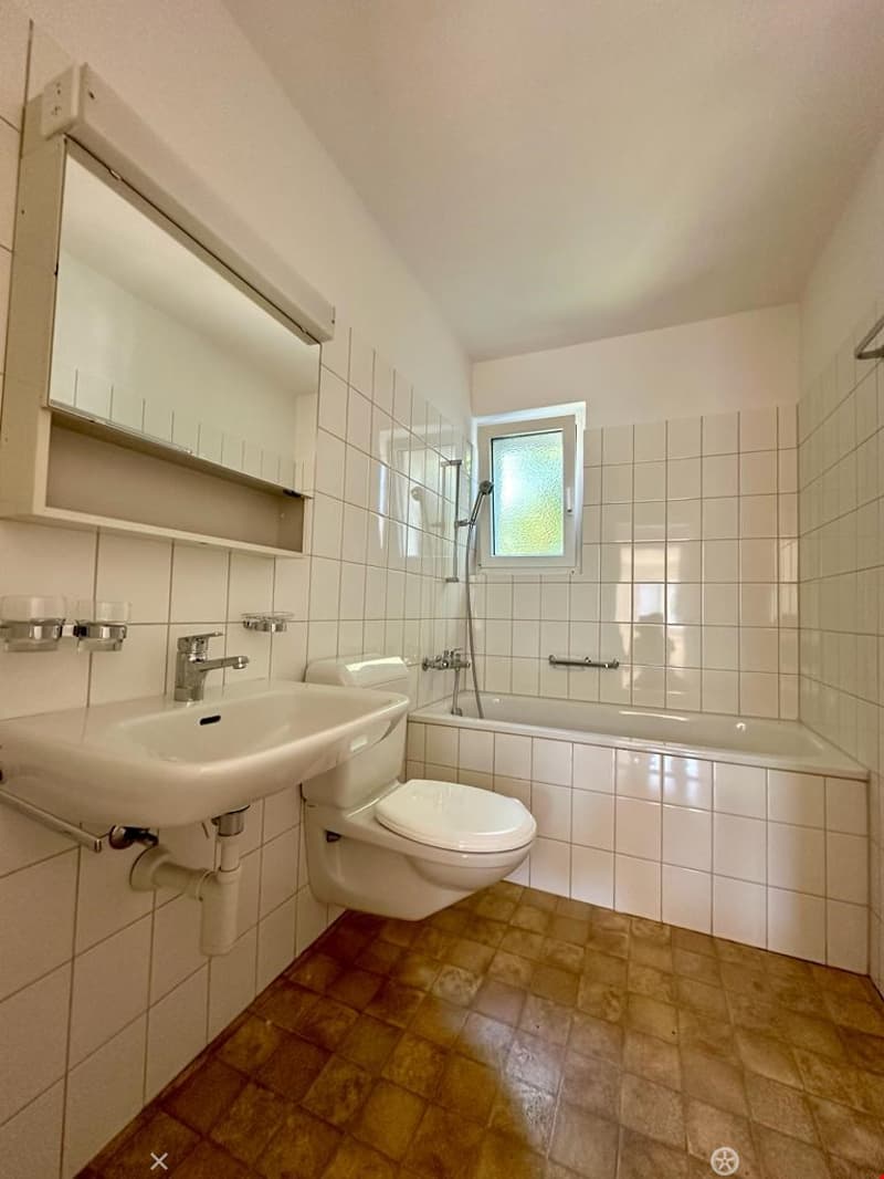 2.5-Zimmerwohnung in Wohnbaugenossenschaft / App. de 2.5 pièces (6)