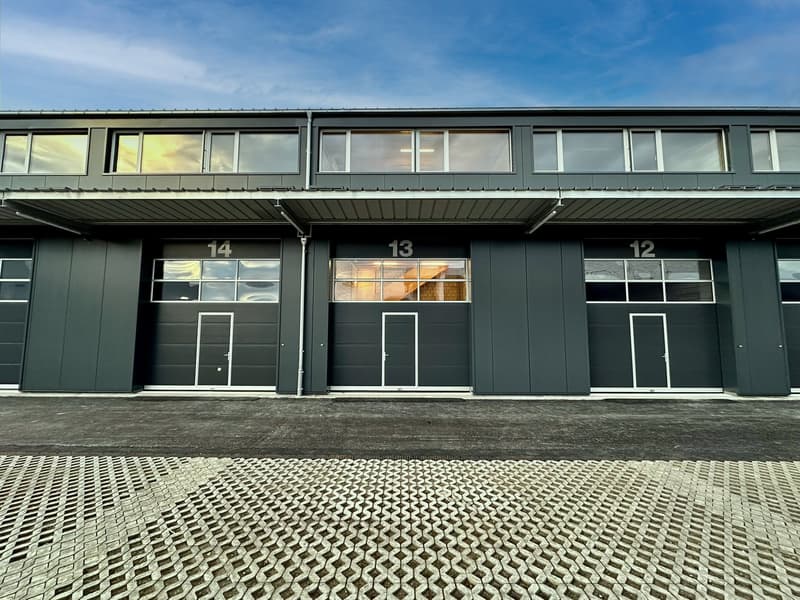 Moderne Gewerbeimmobilie in Röthenbach Herzogenbuchsee zu vermieten (2)