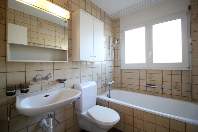 Helle 4-Zimmer-Wohnung im Hochparterre (8)