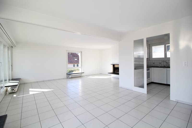 Gemütliche 4-Zimmer-Attikawohnung mit schöner Aussicht an ruhiger Lage (2)