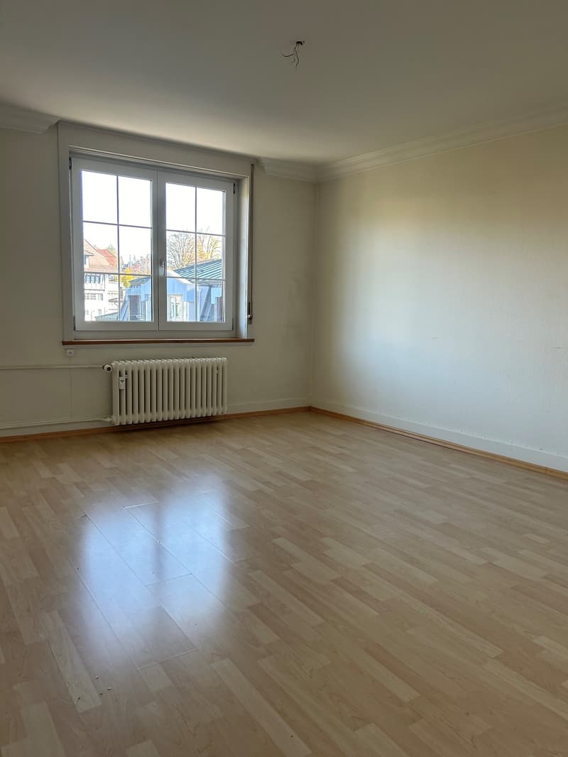 Charmant appartement 3.5 pièces dans un immeuble ancien sur Bahnhofstrasse à Herisau (9)