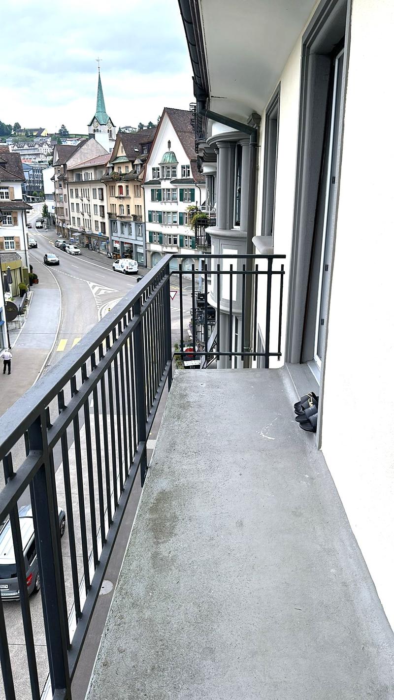 Charmant appartement 3.5 pièces dans un immeuble ancien sur Bahnhofstrasse à Herisau (4)