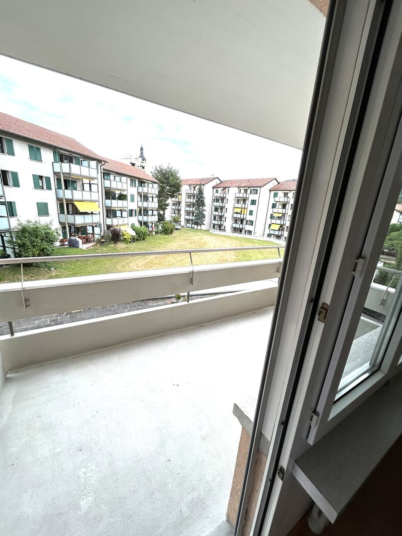 Appartement lumineux 3.5 pièces avec balcon et belle vue à St. Gallen (9)
