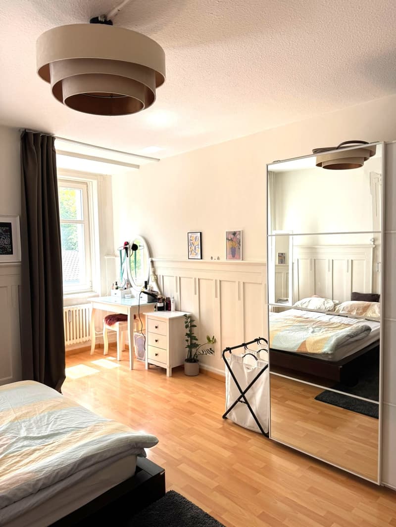 Charming 3-room old building apartment on Pelikanstrasse in St. Gallen (10)