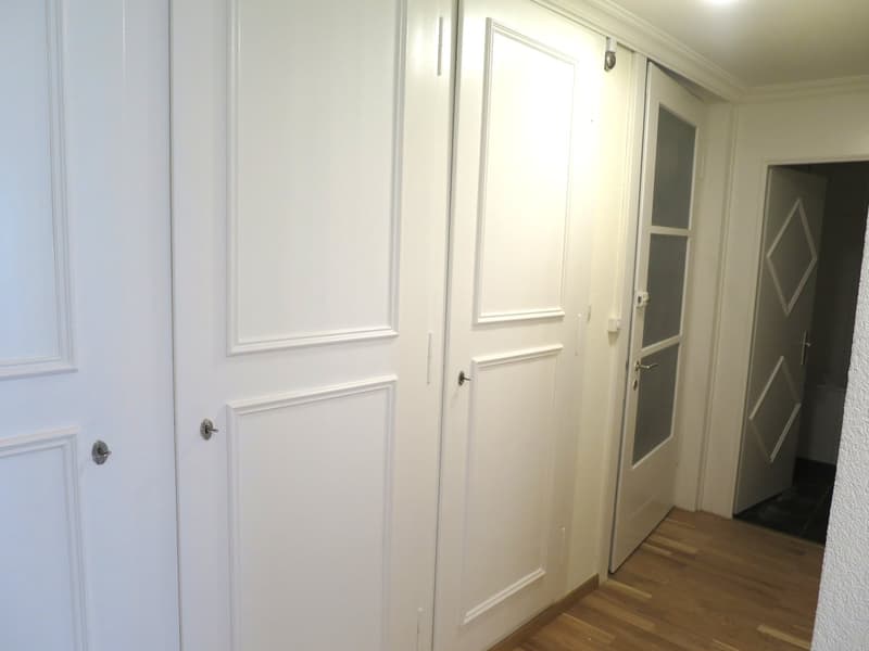 Charmant appartement 2.5 pièces avec balcon dans un immeuble ancien – Herisau (2)