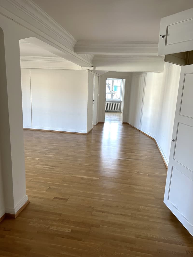 Charmante 3.5-Zimmer-Altbauwohnung an der Bahnhofstrasse in Herisau (4)