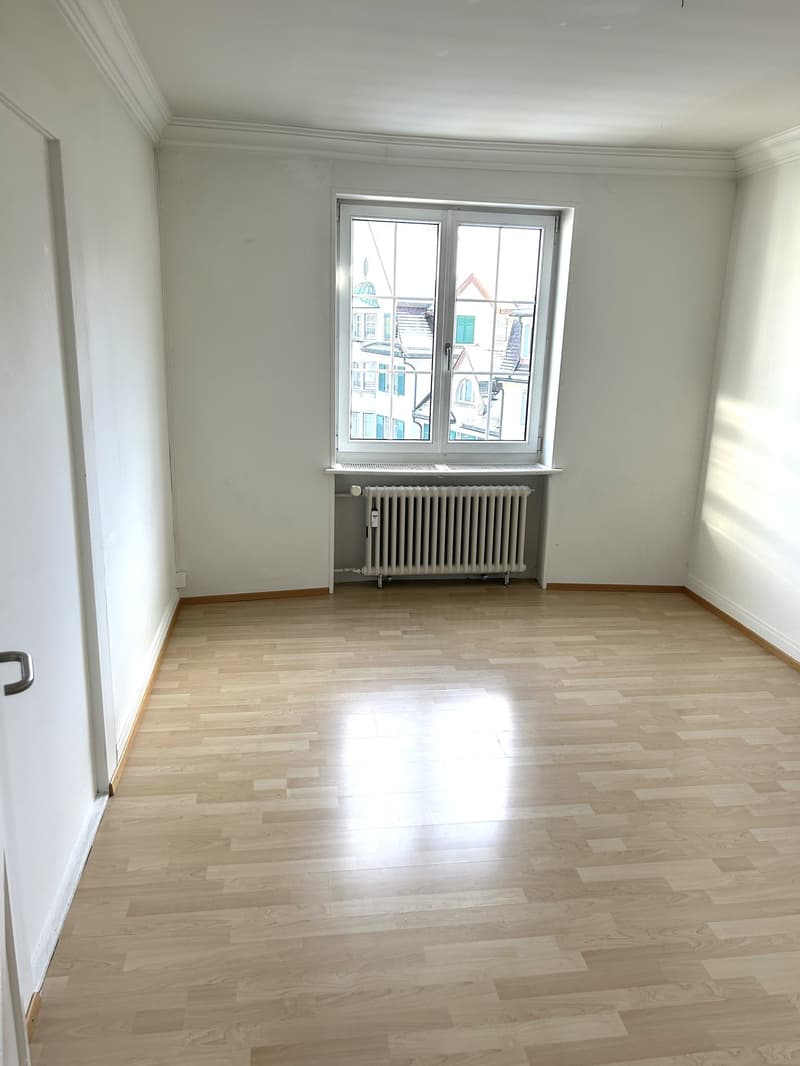 Charmante 3.5-Zimmer-Altbauwohnung an der Bahnhofstrasse in Herisau (8)