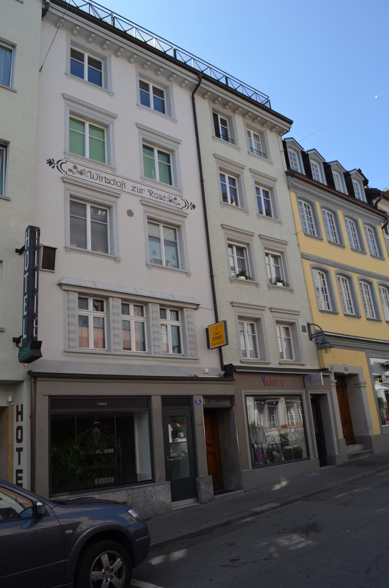 Charmante 1.5-Zimmer-Altbauwohnung in der Altstadt von St. Gallen (1)