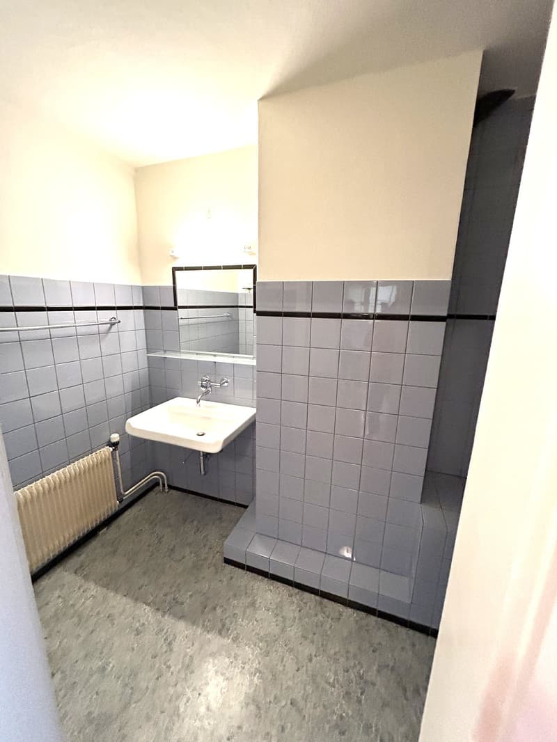Charmante 5.5-Zimmer-Dachwohnung in St. Gallen – Altbau mit Balkon (7)