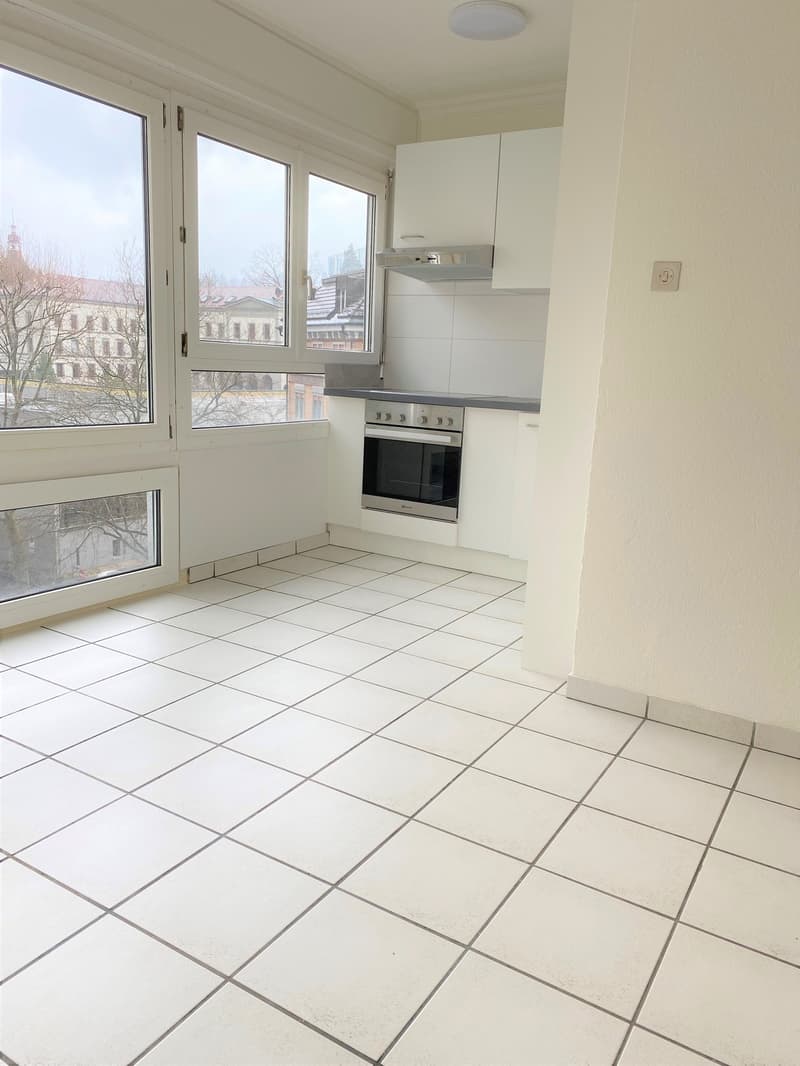 Gemütliche 1.5-Zimmer-Wohnung im 5. OG (4)