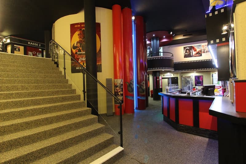 Ex gioiello di cinema con 772 m² pieni di possibilità nel centro di Coira (10)