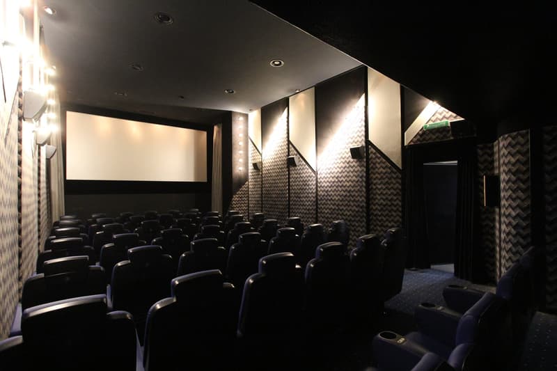 Ancien joyau de cinéma avec 772 m² plein de possibilités au centre de Coire (3)