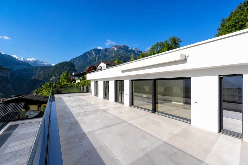 Penthouse-Feeling mit Panoramasicht | Exklusive Terrassenwohnung in Thusis (7)
