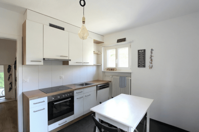 Elegant sanierte Wohnung an sehr guter Verkehrslage! (5)