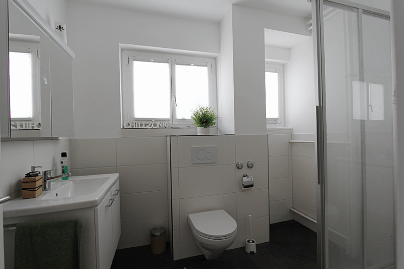 Elegant sanierte Wohnung an sehr guter Verkehrslage! (6)
