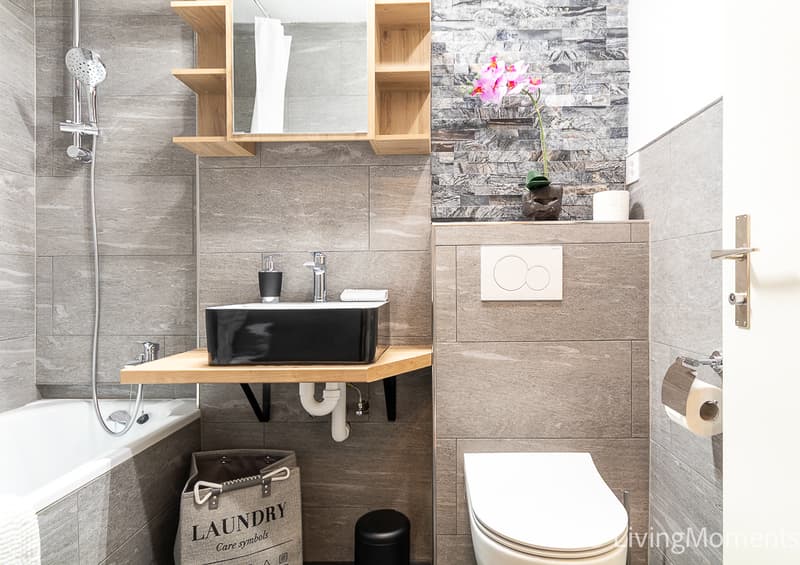 WA_APP309_bathroom.jpg