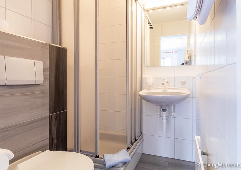 GR_Studio-6_bath.jpg