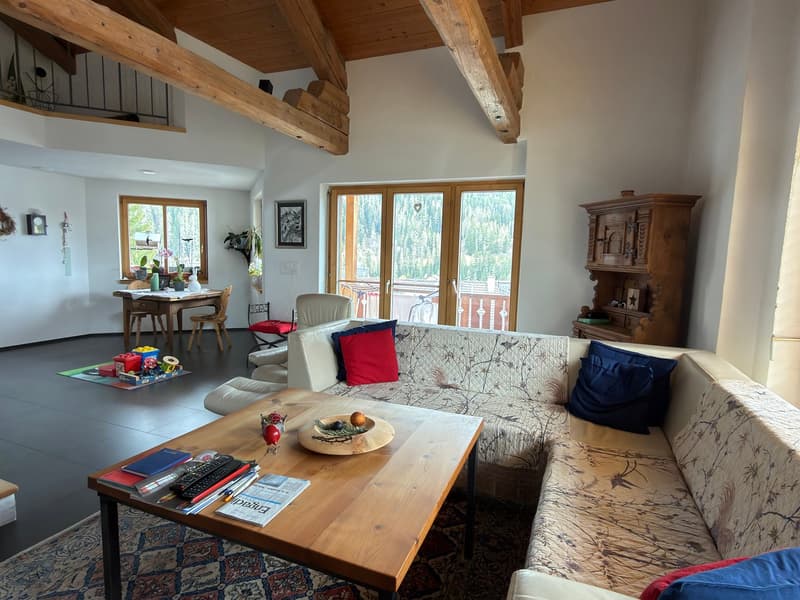 Spacious 6.5-room maisonette apartment with mountain views in Scuol (3)