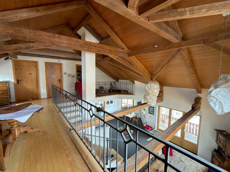 Spacious 6.5-room maisonette apartment with mountain views in Scuol (2)